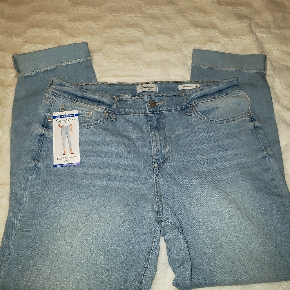 Jessica Simpson Skinny Crop jeans!